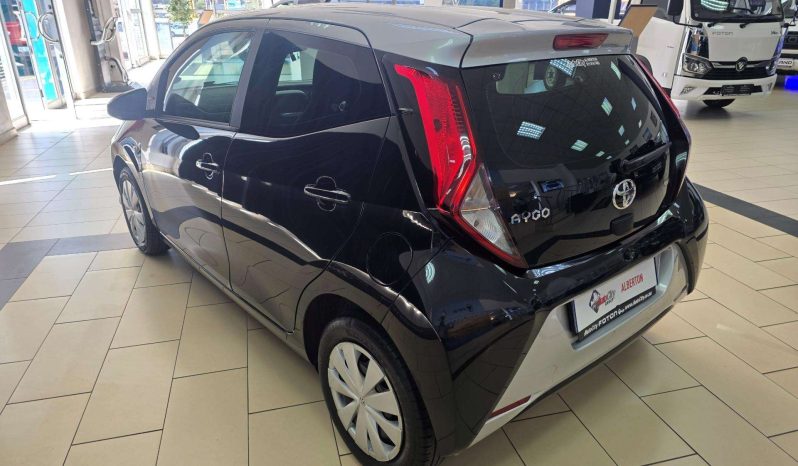 
								Toyota AYGO/AGYA/VITZ AYGO 1.0 X-CITE (5DR) full									