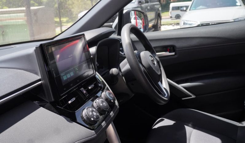 
								Toyota Corolla Cross 1.8 Xi full									