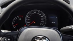 
										Toyota Corolla Cross 1.8 Xi full									