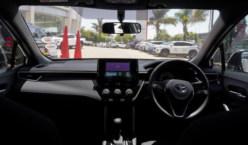 
								Toyota Corolla Cross 1.8 Xi full									