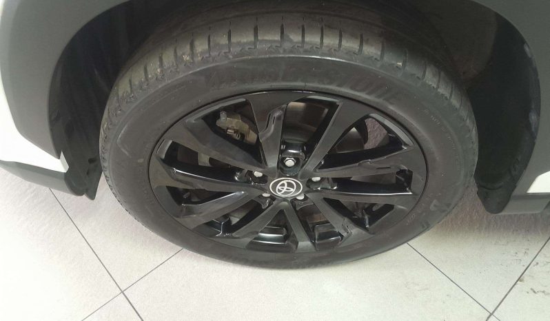 
								Toyota COROLLA CROSS COROLLA CROSS 1.8 GR-S full									