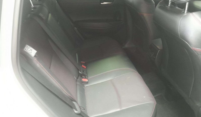 
								Toyota COROLLA CROSS COROLLA CROSS 1.8 GR-S full									