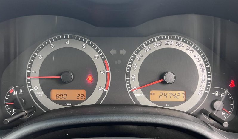 
								Toyota Corolla Quest 1.6 full									