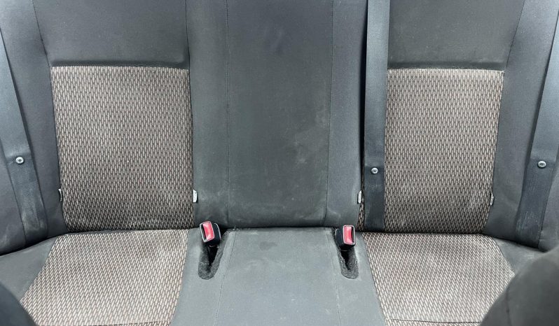 
								Toyota Corolla Quest 1.6 full									