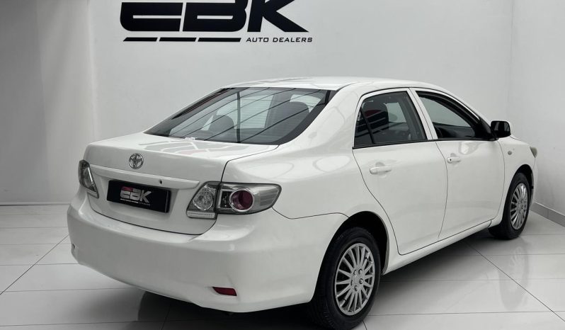 
								Toyota Corolla Quest 1.6 full									