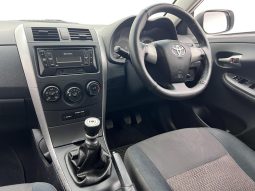 
										Toyota Corolla Quest 1.6 full									