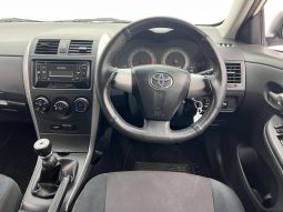 
										Toyota Corolla Quest 1.6 full									