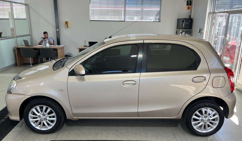 
								Toyota ETIOS ETIOS 1.5 Xs/SPRINT 5Dr full									