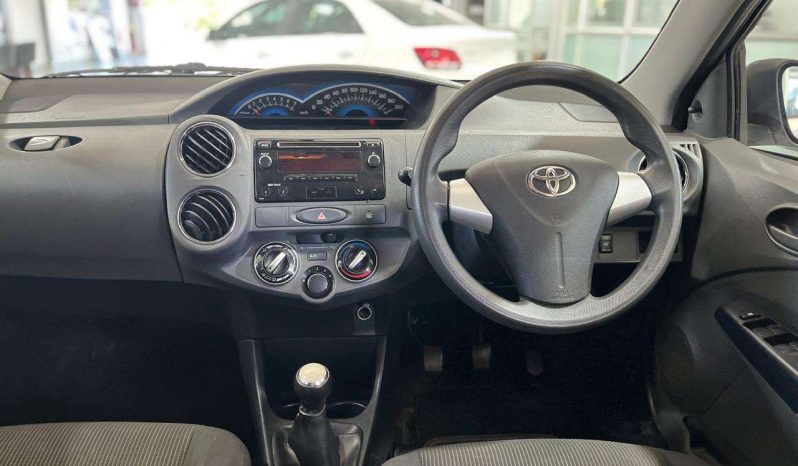 
								Toyota ETIOS ETIOS 1.5 Xs/SPRINT 5Dr full									