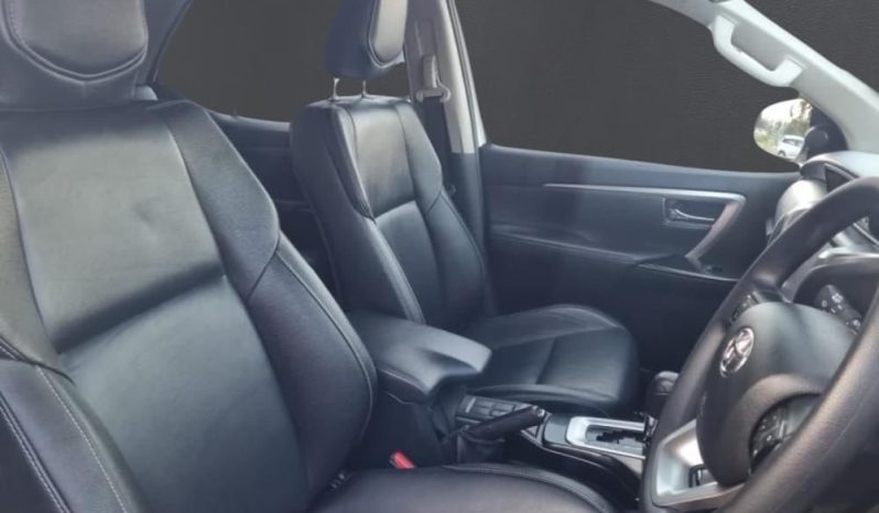 
								TOYOTA FORTUNER 2.4 GD-6 4X4 AT full									