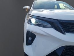 
										TOYOTA FORTUNER 2.4 GD-6 4X4 AT full									