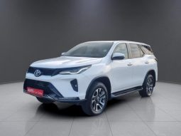 TOYOTA FORTUNER 2.4 GD-6 4X4 AT