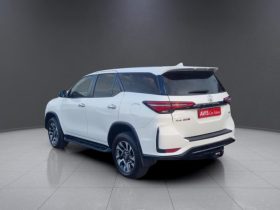 TOYOTA FORTUNER 2.4 GD-6 4X4 AT