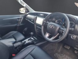 
										TOYOTA FORTUNER 2.4 GD-6 4X4 AT full									