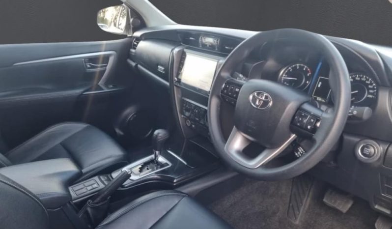 
								TOYOTA FORTUNER 2.4 GD-6 4X4 AT full									