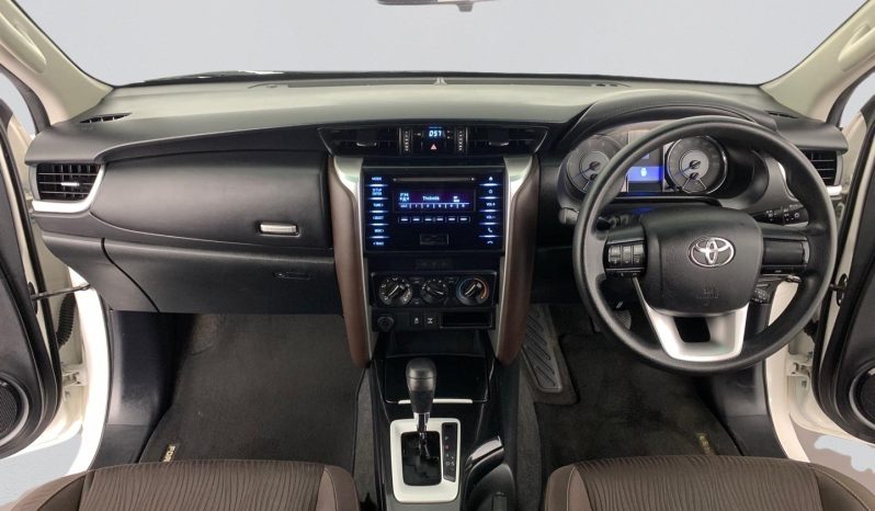 
								Toyota Fortuner 2.4 Gd-6 Raised Body At full									