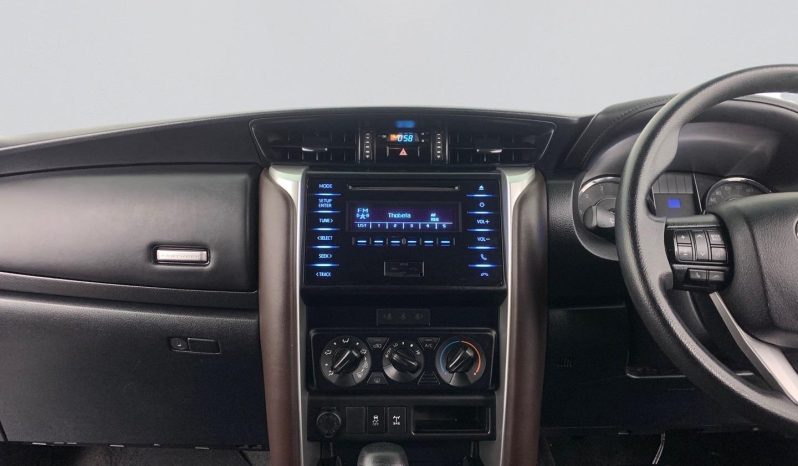 
								Toyota Fortuner 2.4 Gd-6 Raised Body At full									