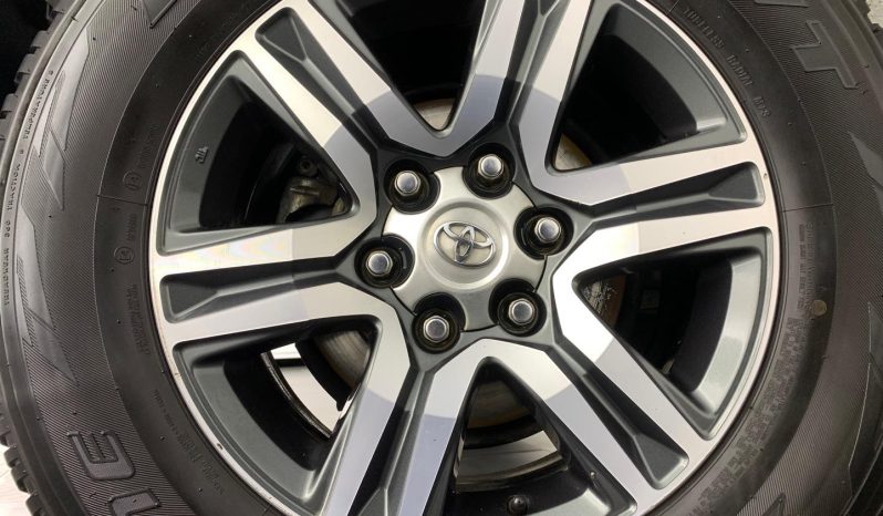 
								Toyota Fortuner 2.4 Gd-6 Raised Body At full									