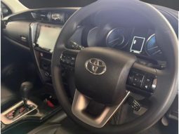 
										TOYOTA FORTUNER 2.4 GD-6 RB AT full									