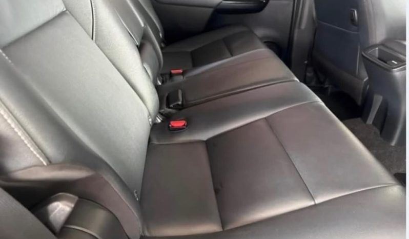 
								TOYOTA FORTUNER 2.4 GD-6 RB AT full									