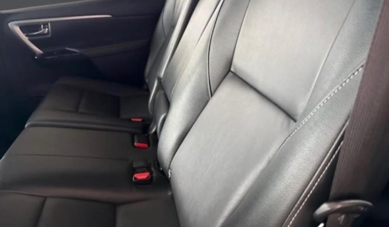 
								TOYOTA FORTUNER 2.4 GD-6 RB AT full									