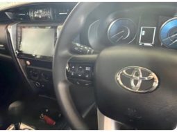 
										TOYOTA FORTUNER 2.4 GD-6 RB AT full									