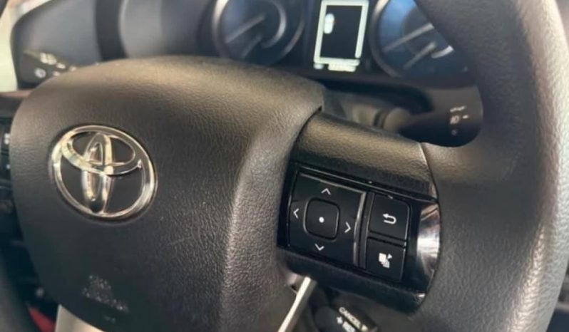 
								TOYOTA FORTUNER 2.4 GD-6 RB AT full									