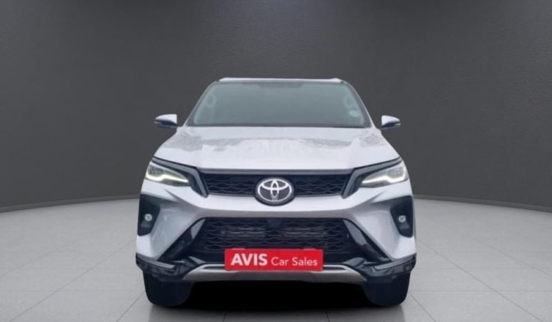 
								TOYOTA FORTUNER 2.4 GD-6 RB AT full									
