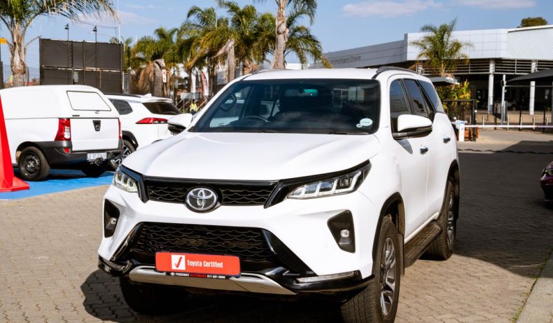 
								Toyota Fortuner 2.8GD-6 4×4 full									