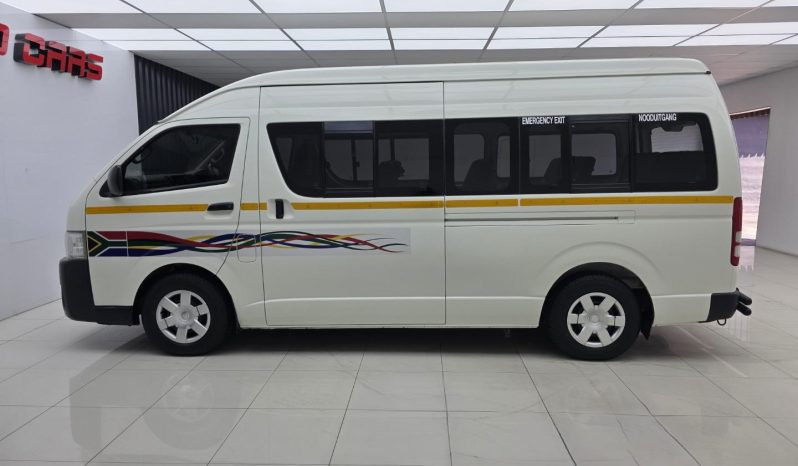
								Toyota Hiace Sesfikile 2.5D 16 Seater Bus full									