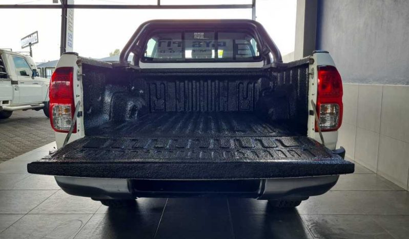 
								Toyota Hilux 2.4 Gd-6 D/cab 4X4 Srx full									