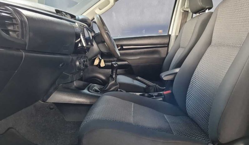 
								Toyota Hilux 2.4 Gd-6 D/cab 4X4 Srx full									
