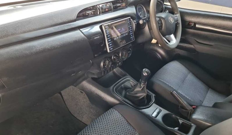 
								Toyota Hilux 2.4 Gd-6 D/cab 4X4 Srx full									