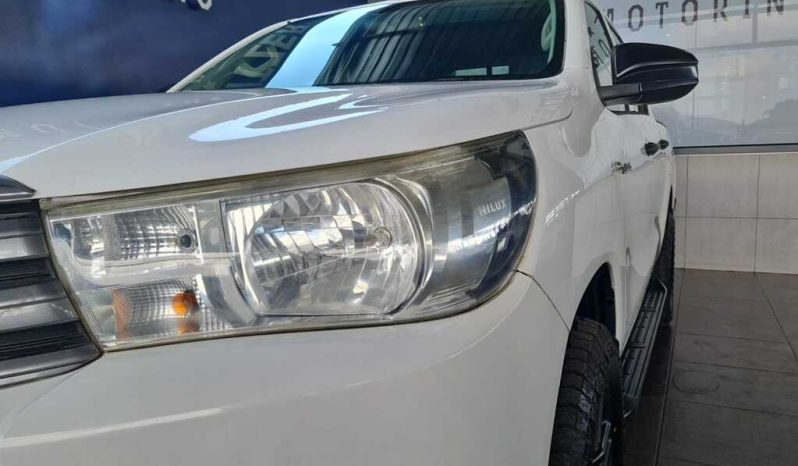 
								Toyota Hilux 2.4 Gd-6 D/cab 4X4 Srx full									