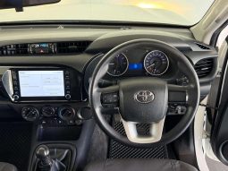 
										Toyota Hilux 2.4 Gd-6 D/cab Rb Srx full									