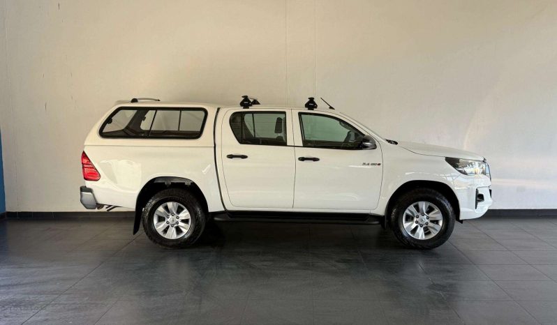 
								Toyota Hilux 2.4 Gd-6 D/cab Rb Srx full									