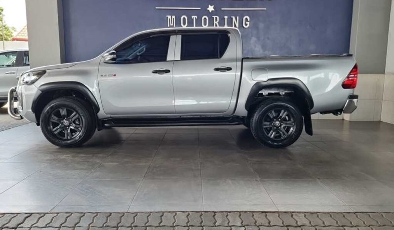 
								Toyota Hilux 2.4 Gd-6 Rb Raider D Cab full									
