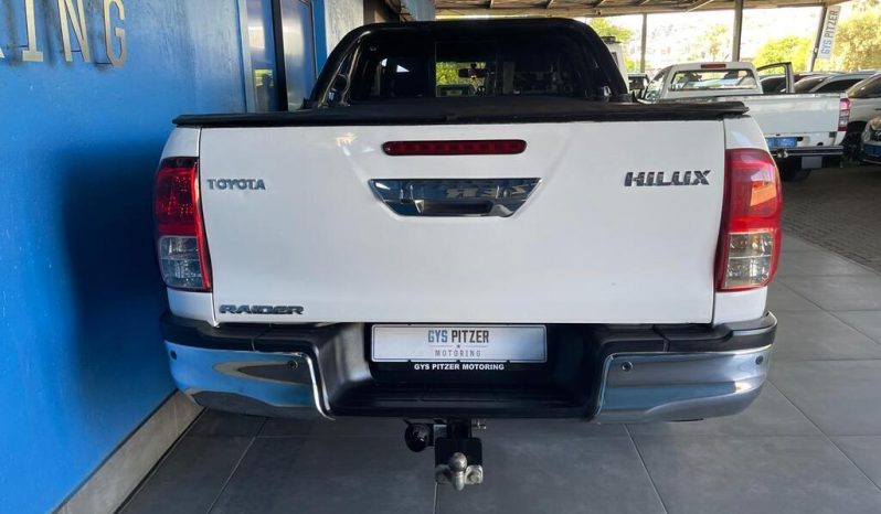 
								Toyota Hilux 2.4 Gd-6 Rb Raider Xc full									