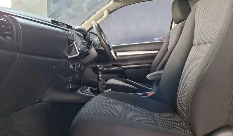 
								Toyota Hilux 2.4 Gd-6 Rb Raider Xc full									
