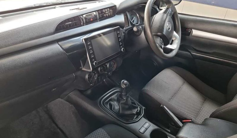 
								Toyota Hilux 2.4 Gd-6 Rb Raider Xc full									