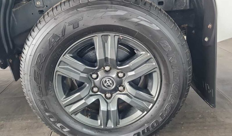 
								Toyota Hilux 2.4 Gd-6 Rb Raider Xc full									