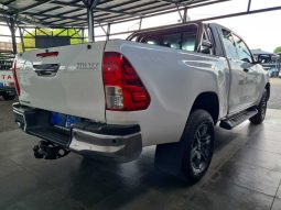 Toyota Hilux 2.4 Gd-6 Rb Raider Xc