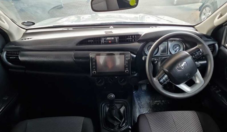 
								Toyota Hilux 2.4 Gd-6 Rb Raider Xc full									