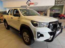 
										Toyota Hilux 2.4 Gd-6 X/cab Rb Srx full									