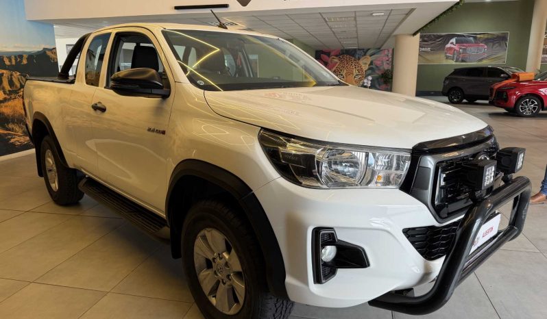 
								Toyota Hilux 2.4 Gd-6 X/cab Rb Srx full									