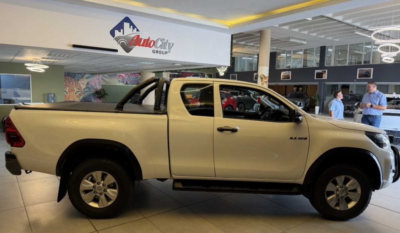 
								Toyota Hilux 2.4 Gd-6 X/cab Rb Srx full									