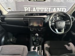 
										Toyota Hilux 2.4GD-6 Xtra Cab Raider Manual full									