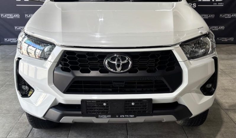 
								Toyota Hilux 2.4GD-6 Xtra Cab Raider Manual full									