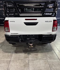 
										Toyota Hilux 2.4GD-6 Xtra Cab Raider Manual full									