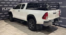 
										Toyota Hilux 2.4GD-6 Xtra cab SRX full									